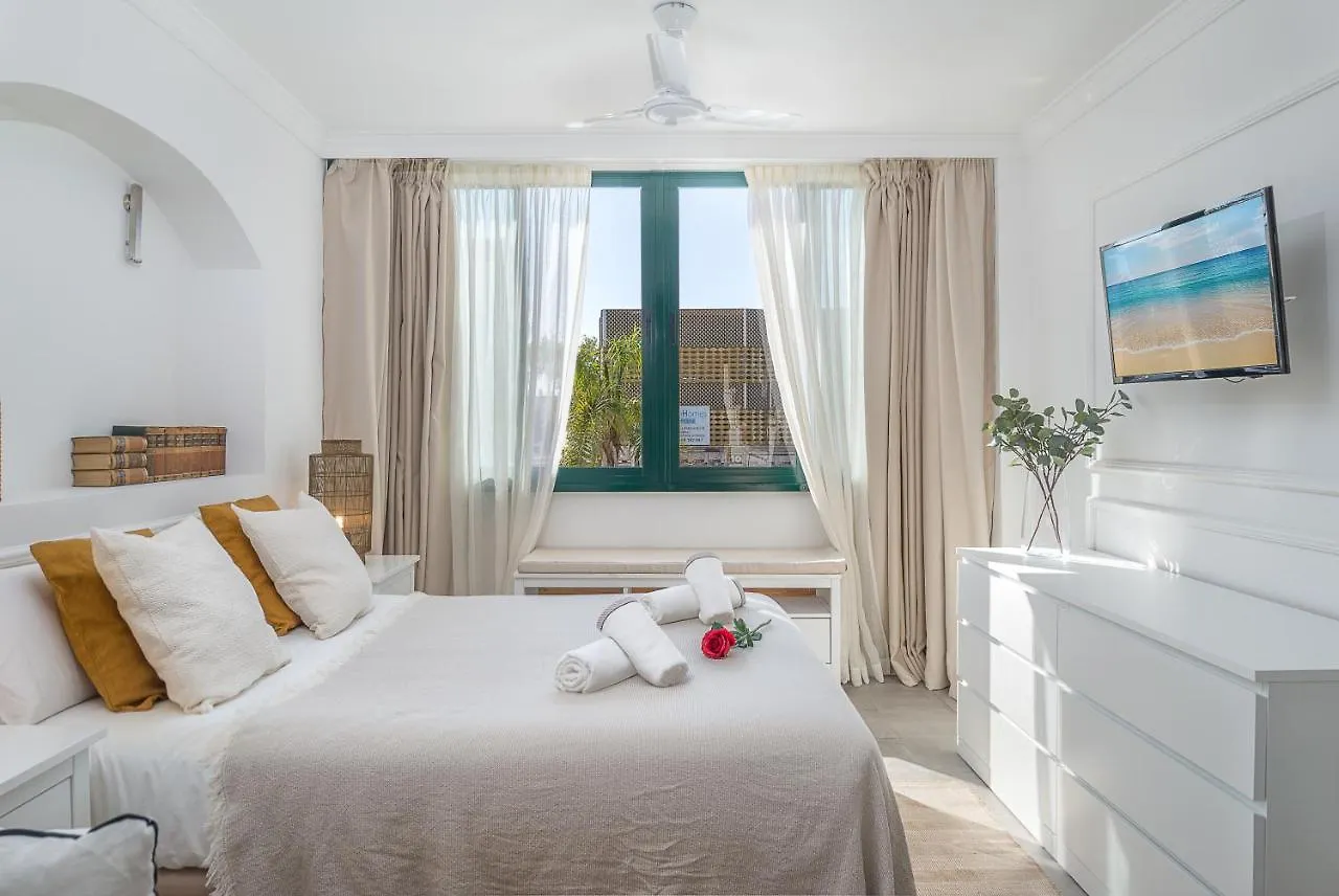 Bianca Chic Studio - Carihuela Beach At 300M Torremolinos